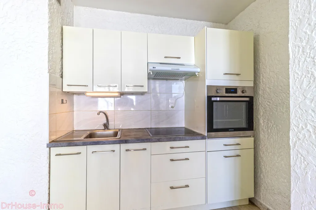 Cuisine - Appartement avec Terrasse à Cavalaire-Sur-Mer