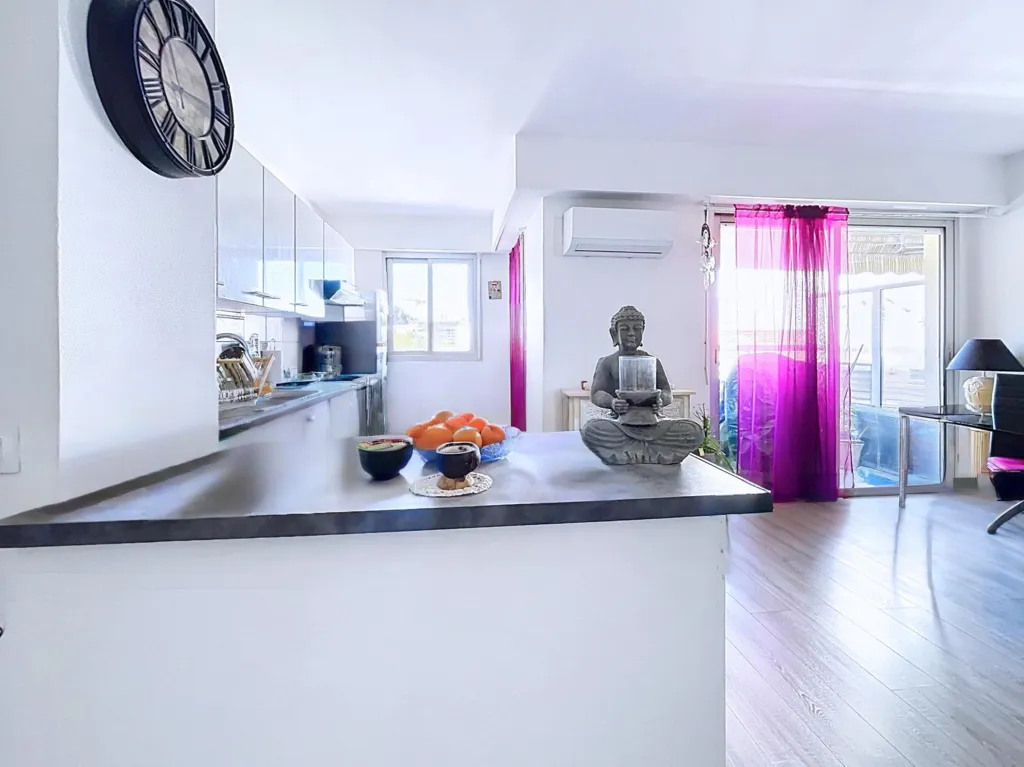 Cuisine - Appartement avec Terrasse et Vue Sud à Cagnes-sur-Mer