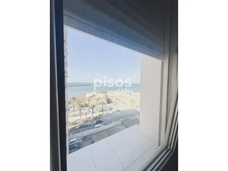 Rooms - Seafront Apartment with Balcony in Cádiz