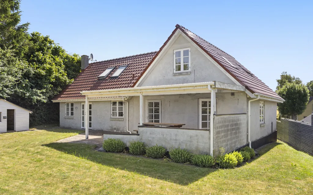 Esterno - Villa with Garden View in Tyvelse