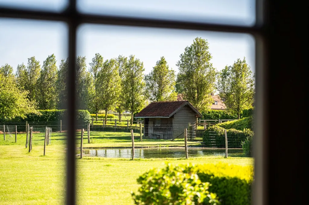 Giardino - Villa with Equestrian Facilities in Vinkt