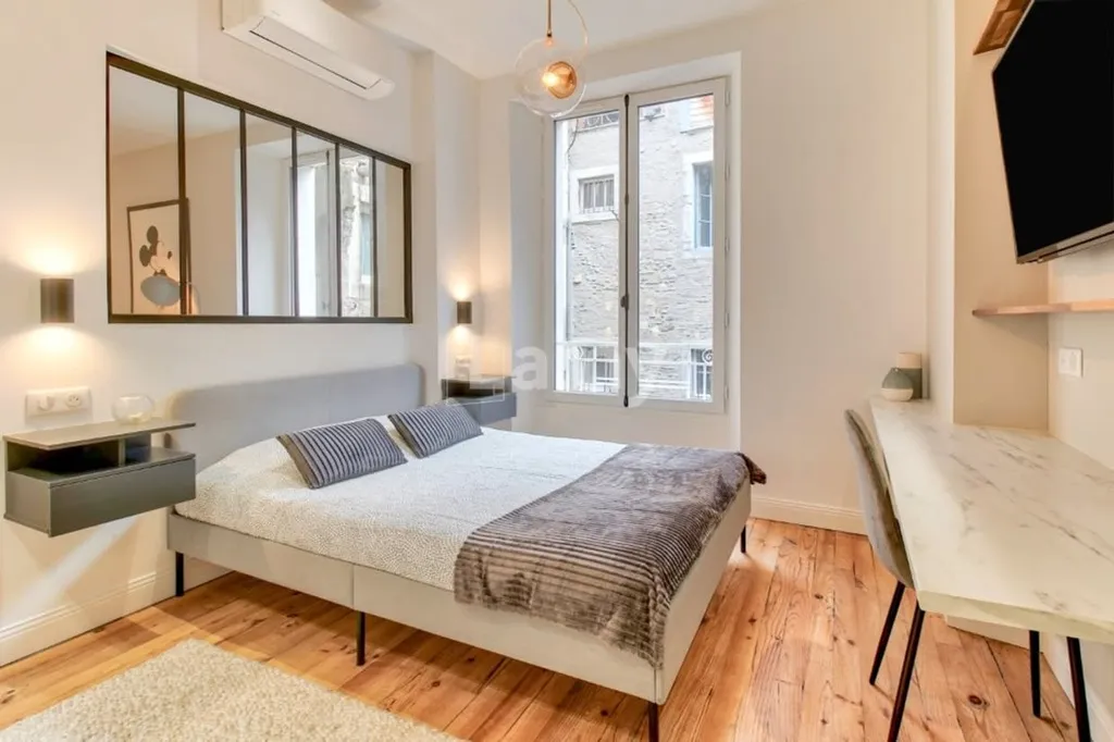 Magamistoad - Refurbished Flat with Courtyard View in Pau