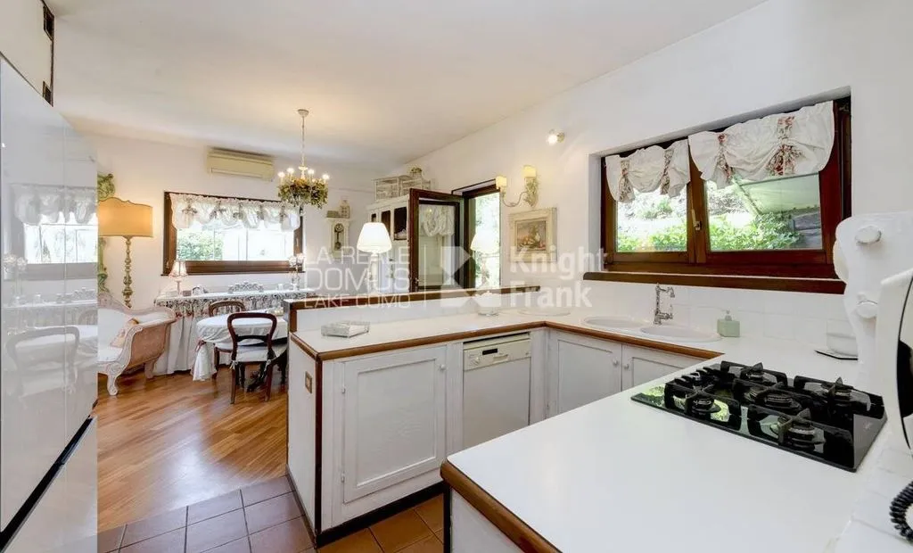 Köök - Villa with Pool in Guanzate, Italy