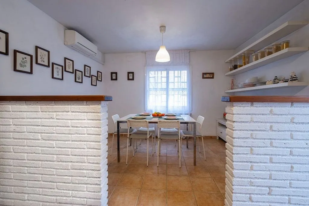 Söögituba - Luxury House with Garden in Salou