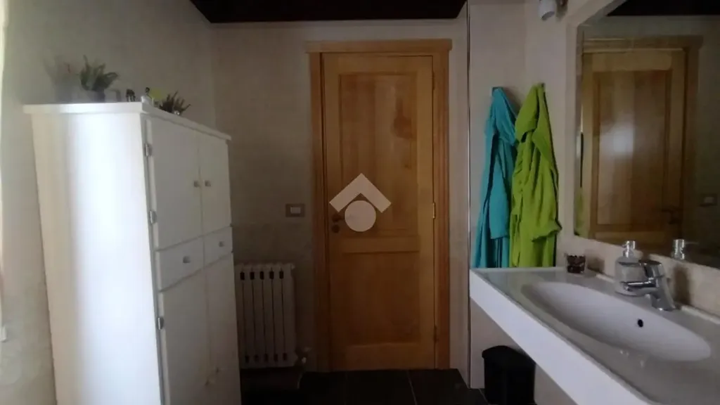 Salles de bain - Spacious Apartment with Balcony in Castrolibero