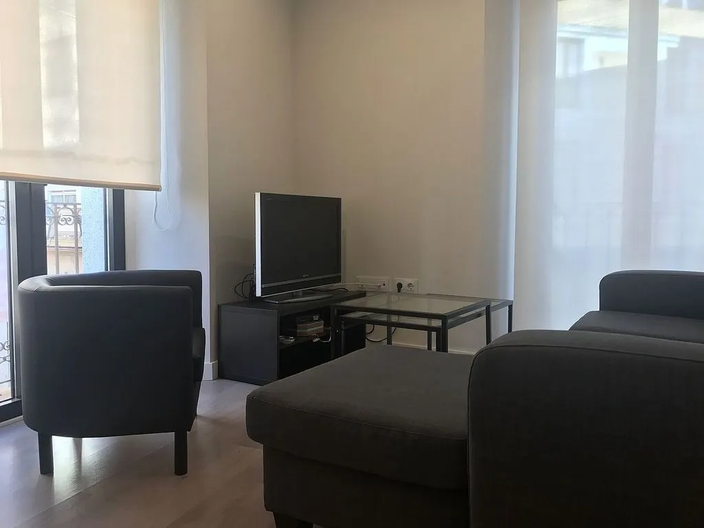 Elutuba - 1-Bedroom Flat with Terrace in Casco Antiguo