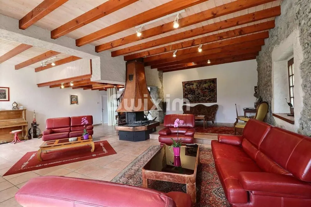 Elutuba - Renovated Farmhouse with Panoramic View in Ballaison