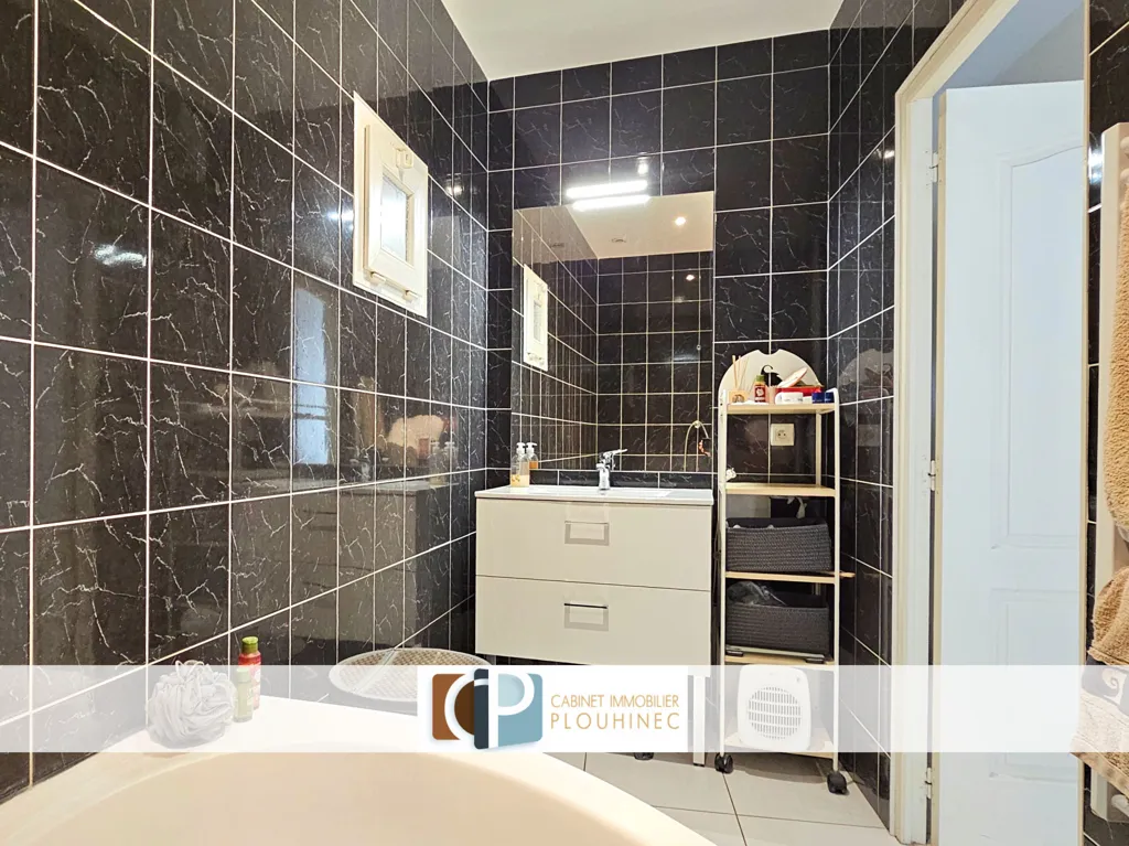 Salles de bain - Appartement T3 avec Balcon au Cœur de Mâcon