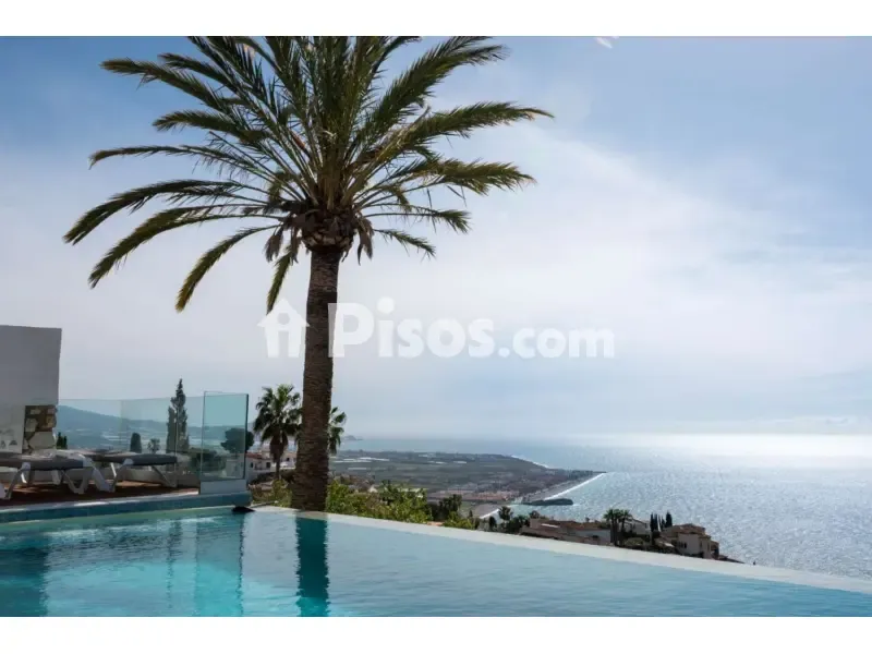 Bassein - Chalet with Sea Views in Salobreña
