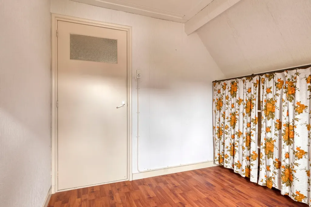 5-room house in Nieuw-vossemeer