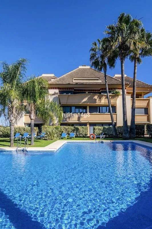 Bassein - Duplex with Pool in Casco Antiguo