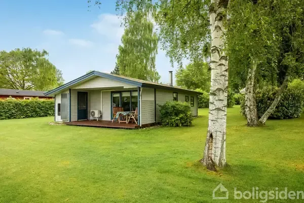 Aed - Cottage with Garden in Hejlsminde