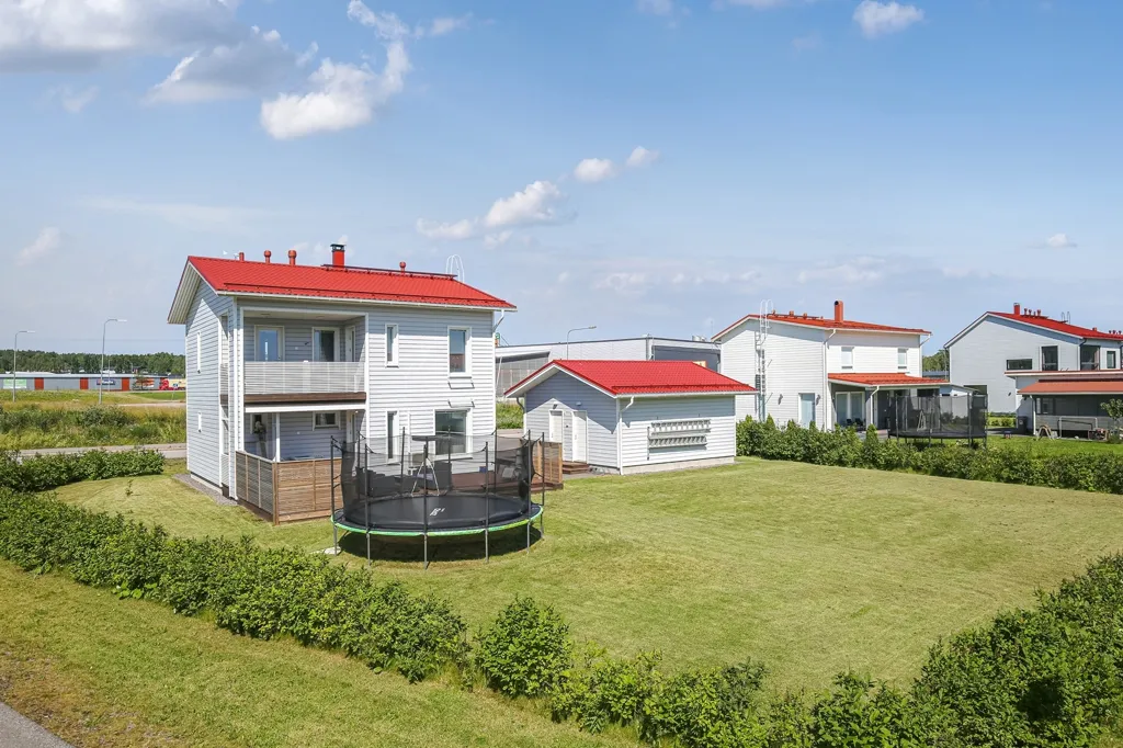 Õhuvaade - Contemporary Villa with Lake View in Vihti