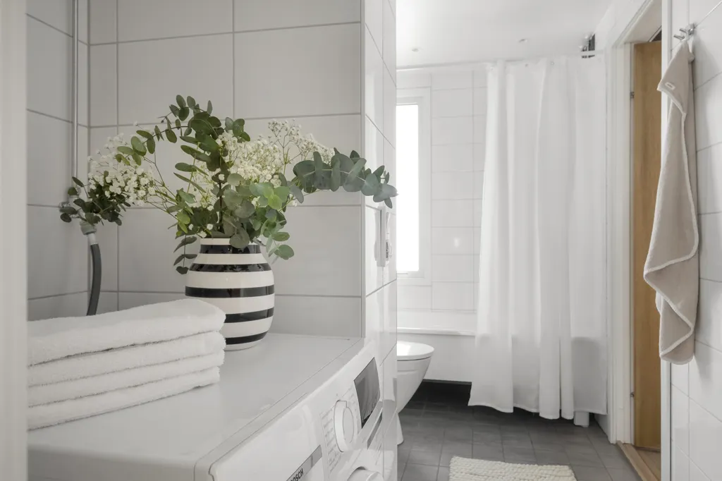 Salles de bain - Modernised Apartment with Balcony in Central Kungälv