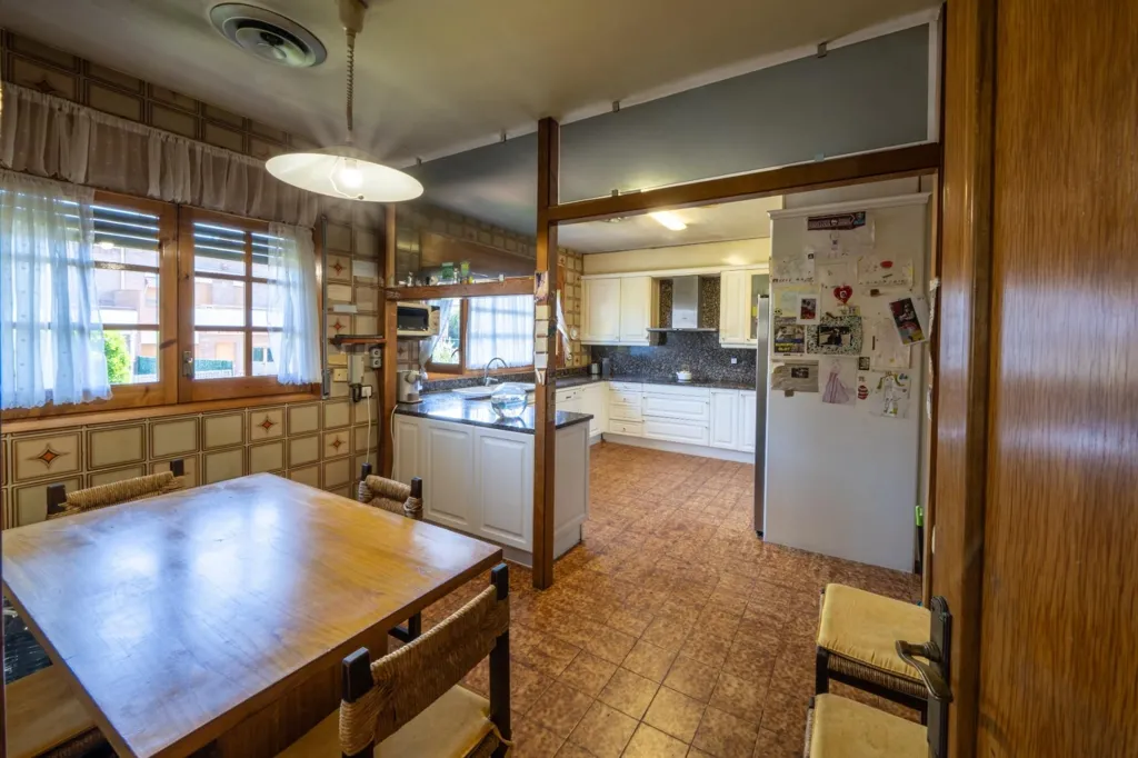 Söögituba - Luxury House with Pool in La Roca del Vallès