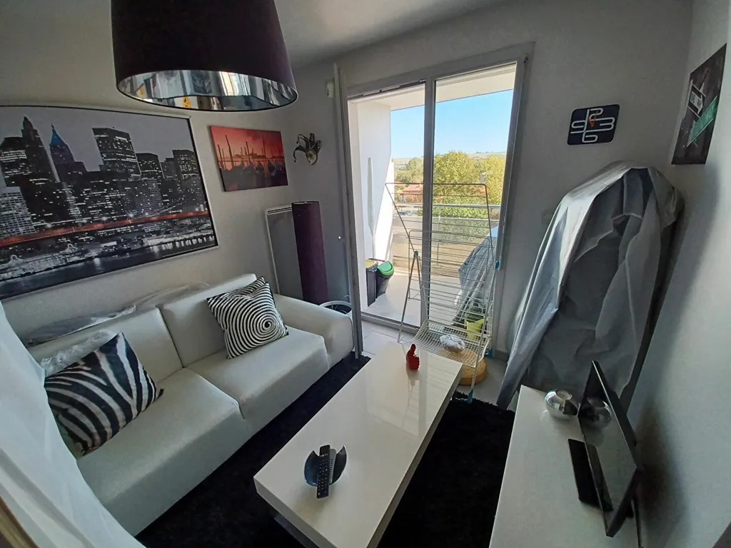 Soggiorno - 2-Bed Apartment with Balcony in Auterive