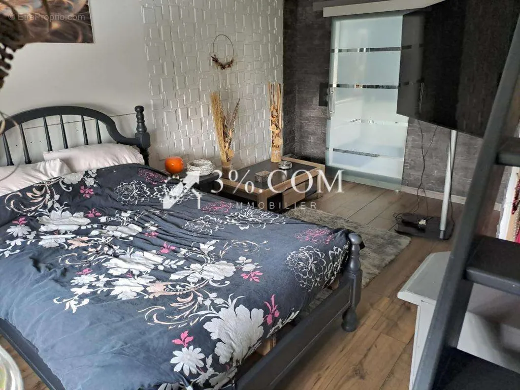 Chambres - Maison Individuelle avec Jardin à Vendin-le-Vieil