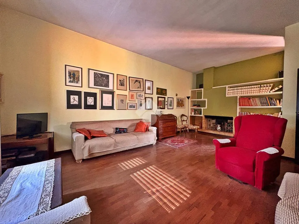 Séjour - Spacious Apartment with Balcony in Fabriano