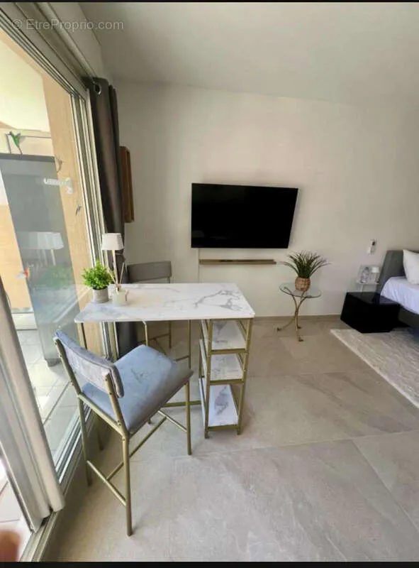 Chambres - Studio avec Terrasse Vue Mer près de Monaco