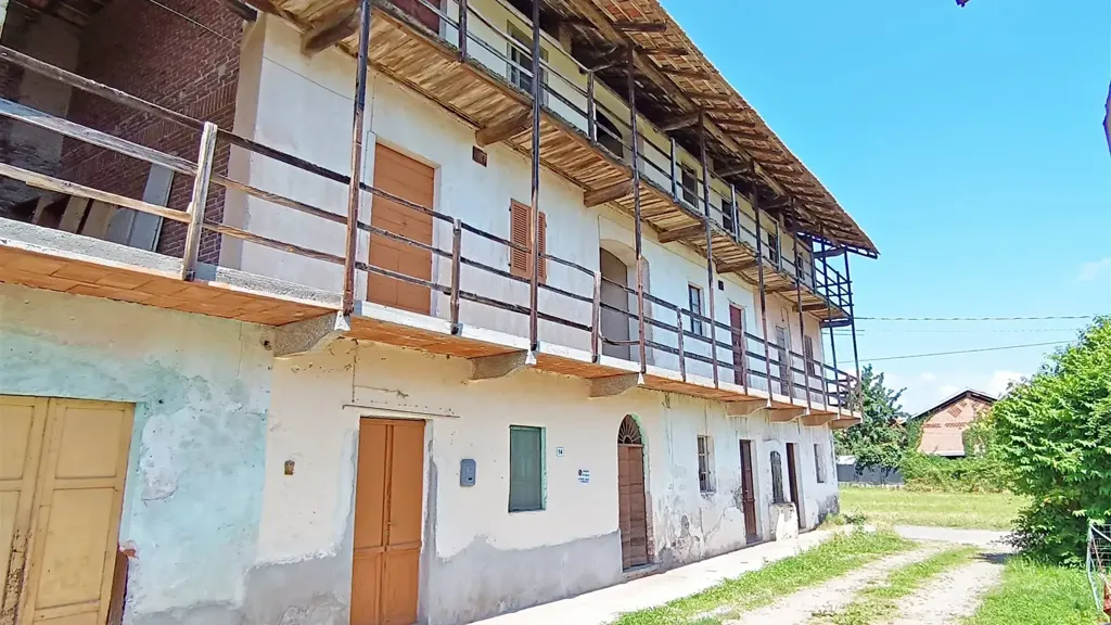 Välivaade - Rustic Semidetached House with Garden in Cureggio
