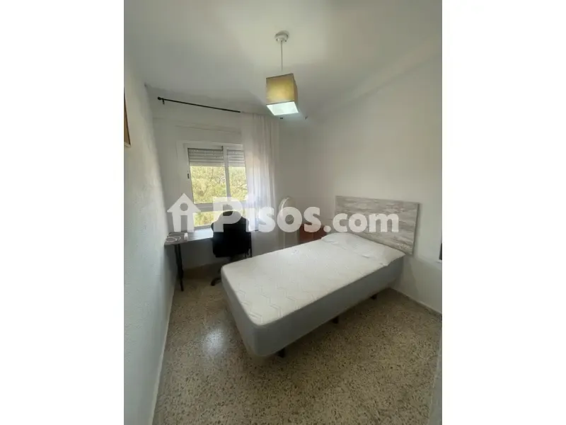 Magamistoad - Furnished Flat with Glass Balcony in Melilla