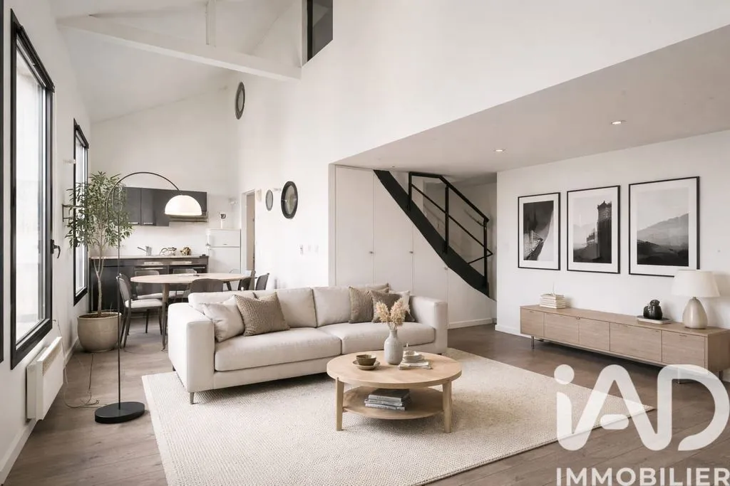 Elutuba - Apartment Complex with Development Potential in Colombes