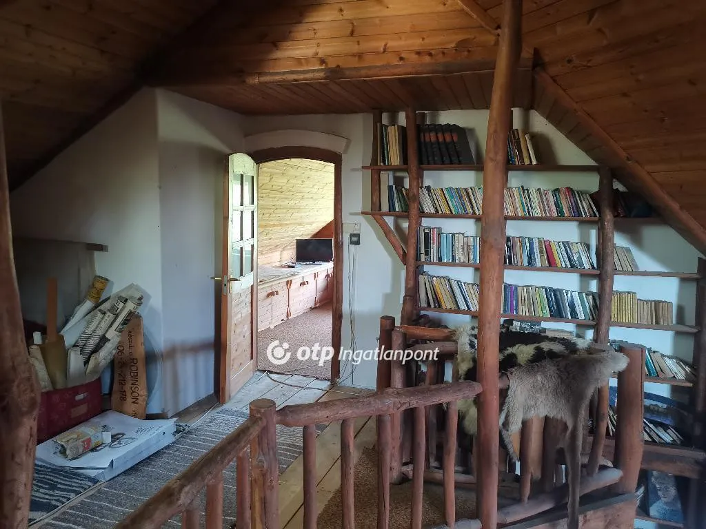 Pièces - Unique House with Private Lakefront in Délegyháza