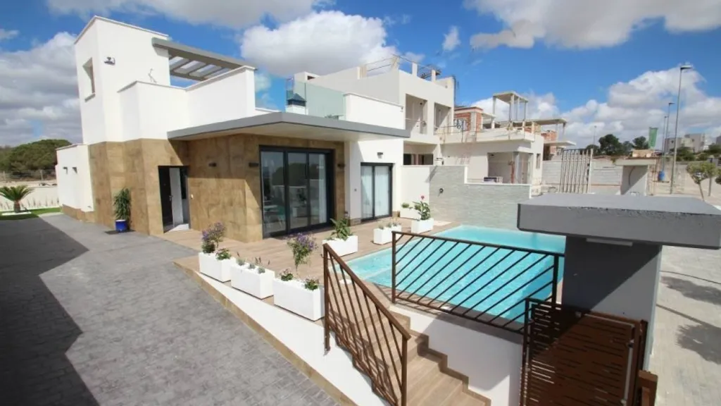 pool_area