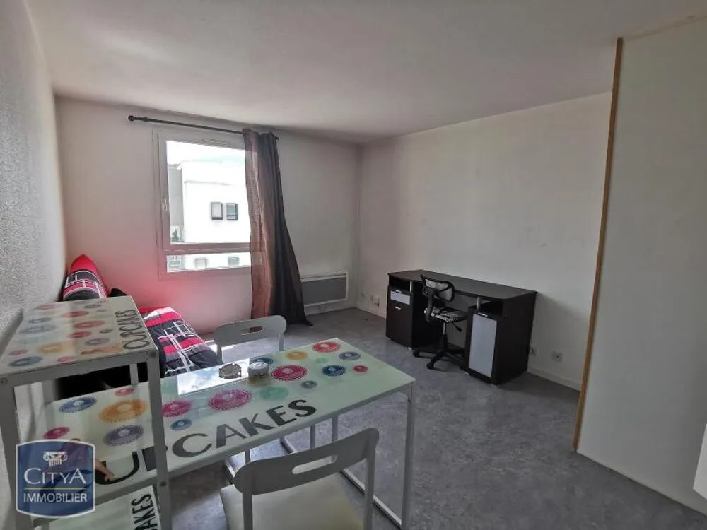 Chambres - Appartement T1 avec Ascenseur à Chambéry
