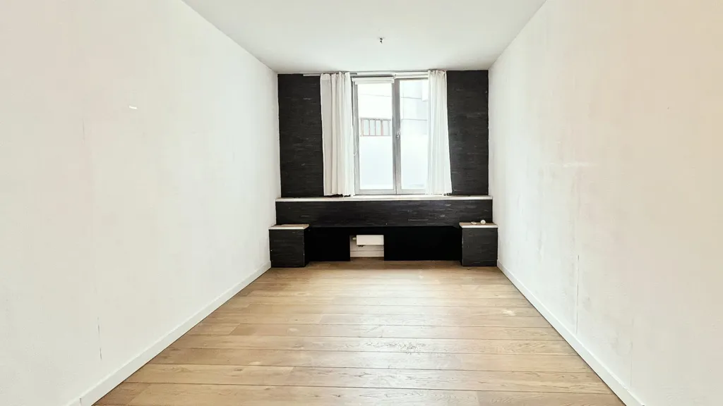 Rooms - Duplex Apartment with City Centre View in Brussels