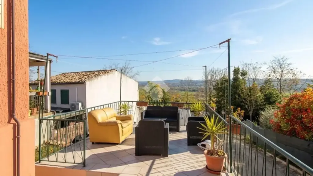 Terrace - Rustic House with Garden in Sant'Elpidio a Mare