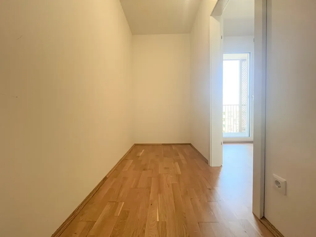 Toad - Apartment with Two Balconies in Smart City