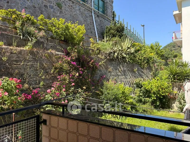 Rõdu - Rustic Apartment with Sea View in Voltri
