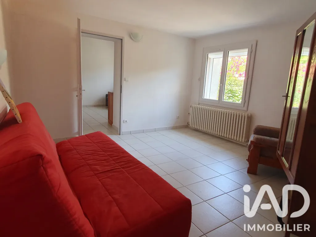 Chambres - Appartement en Rez-de-Chaussée avec Terrasse à La Tour-sur-Orb