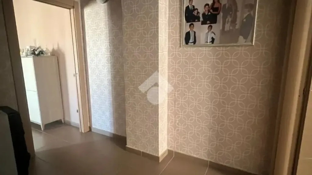 hallway_entrance