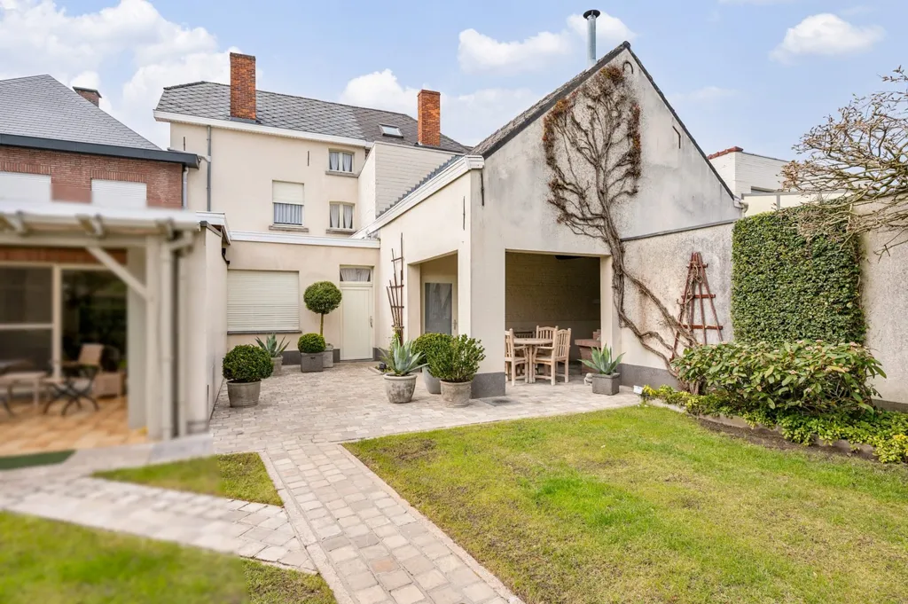 Maison à Renover avec Jardin à Putte