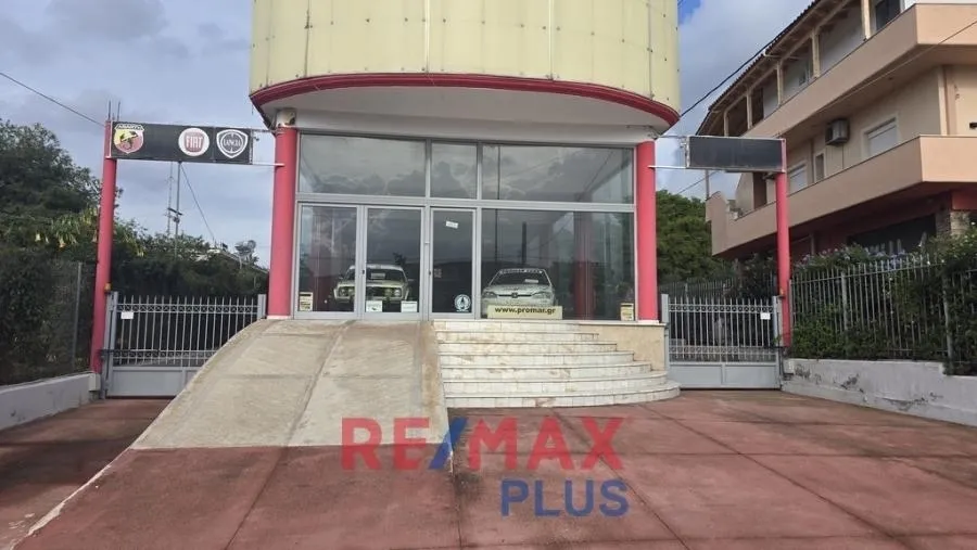 Garaaž - Commercial Property with Loading Bay in Varitsa