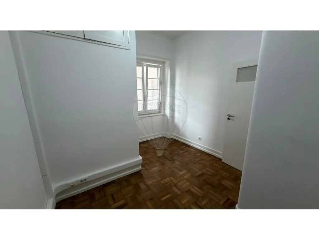Pièces - Refurbished Office Space in Lisbon City Centre