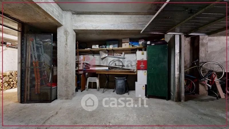 Garage - Apartment with Triple Exposure in Rieti