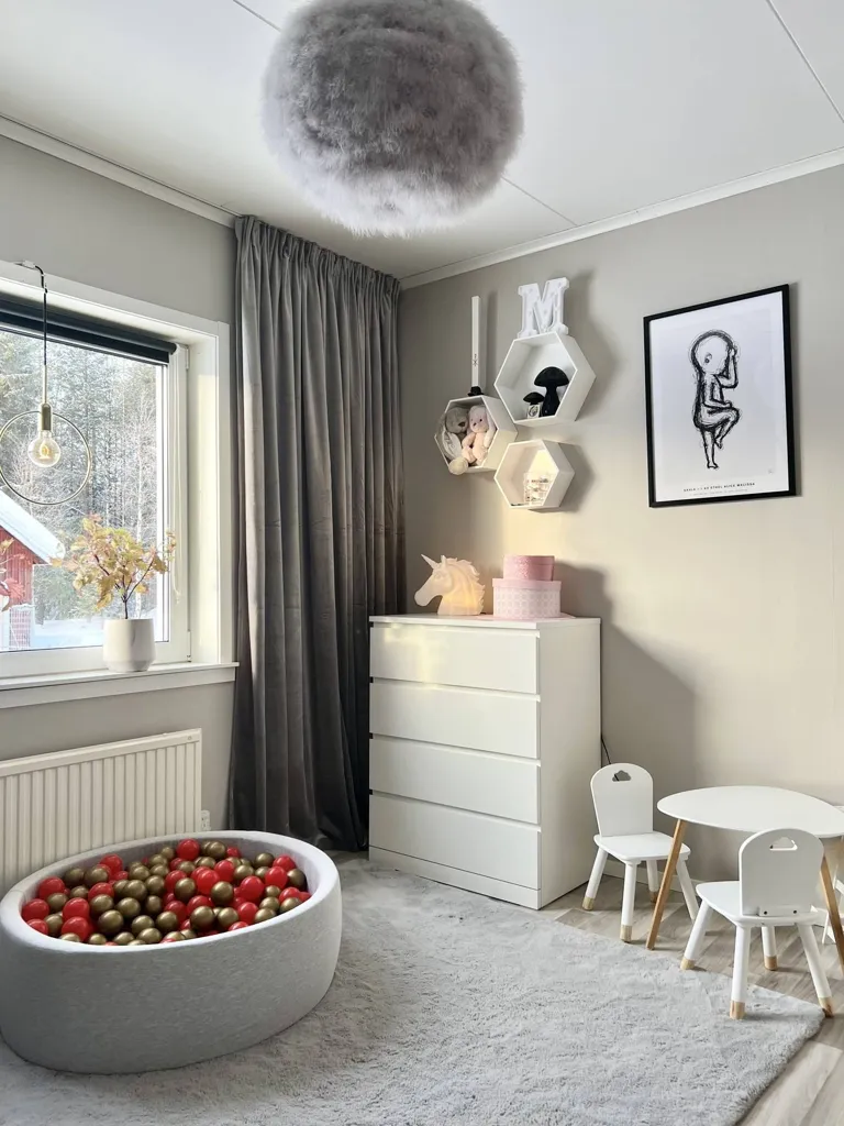 6-toaline maja asukohas Pajala kommun