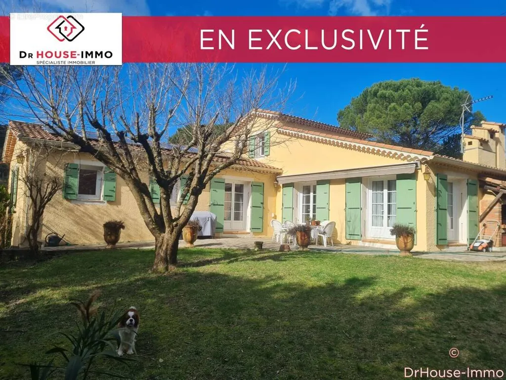 Extérieur - Maison avec Piscine et Jardin à Ales