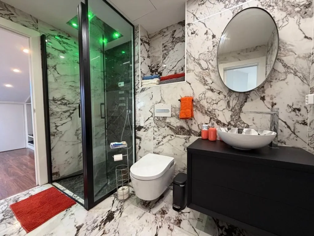 Bagni - Luxury Apartment with Ascender in Gijón Centre