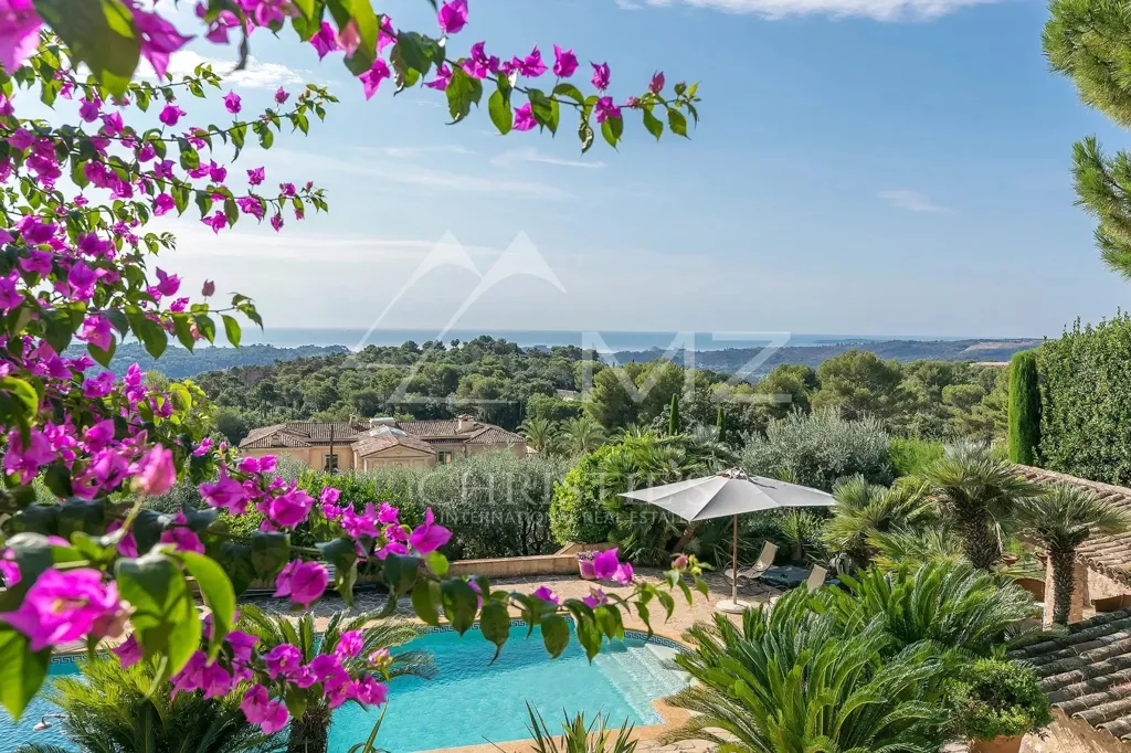 Piscine - Villa Provençale avec Vue Panoramique à Saint-Paul de Vence