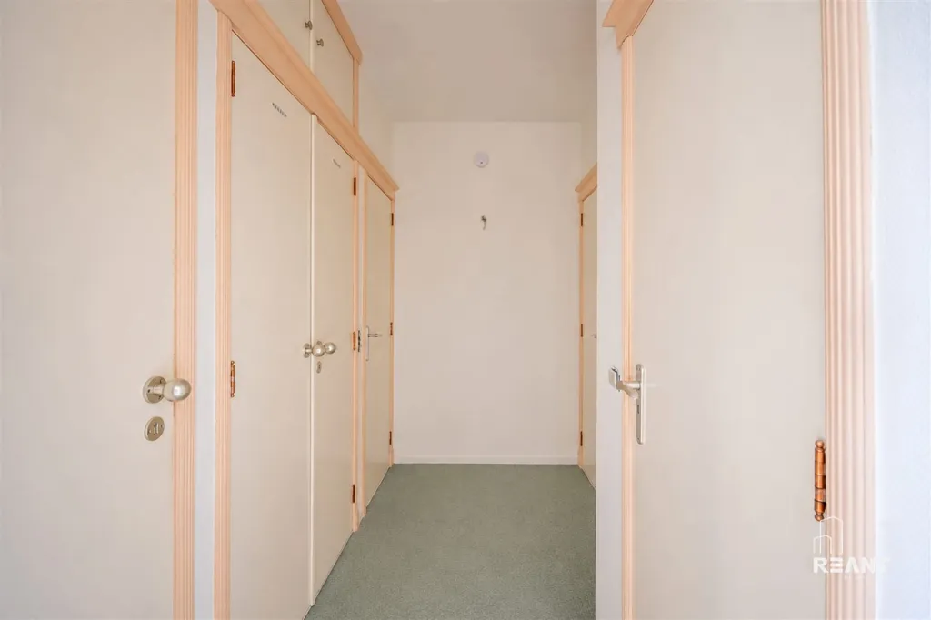 Appartement avec Terrasse sur la 12ème Étage à Centre-Ville