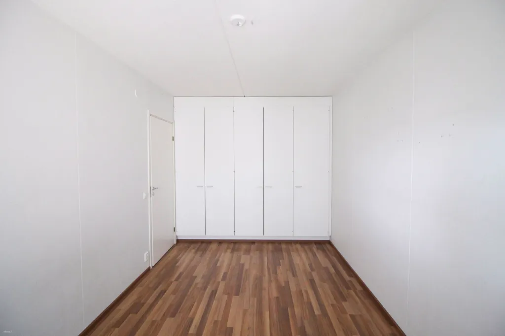 Toad - Spacious Flat with Balcony in Länsimäki, Vantaa