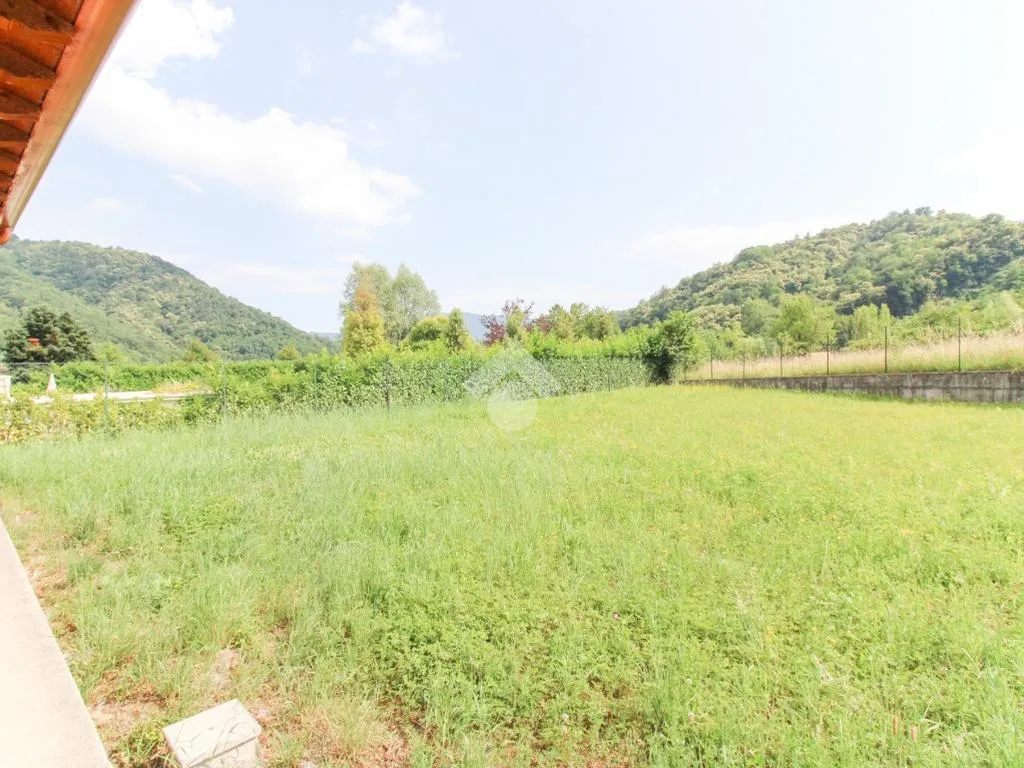 Jardin - New Bifamiliare with Private Garden in Barghe