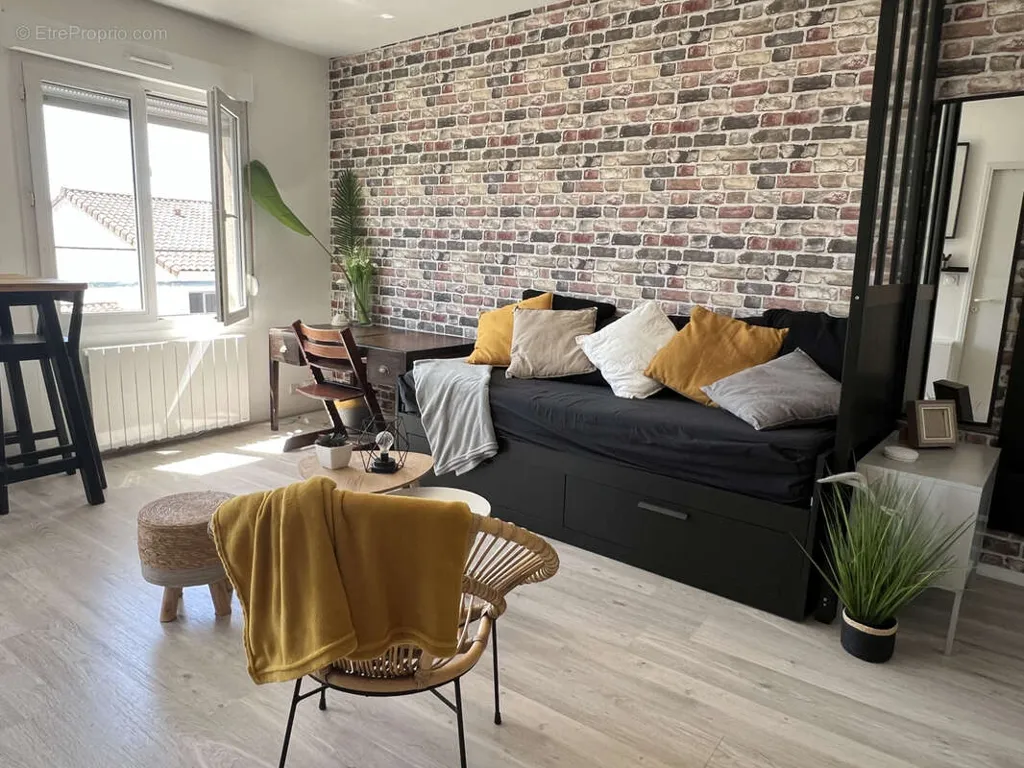 Soggiorno - Renovated Studio with Parking in Talence