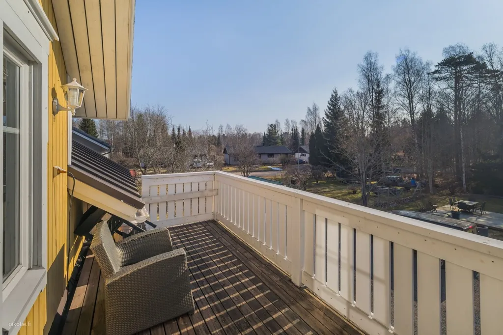 Balcony - Classical House with Garden in Lohja