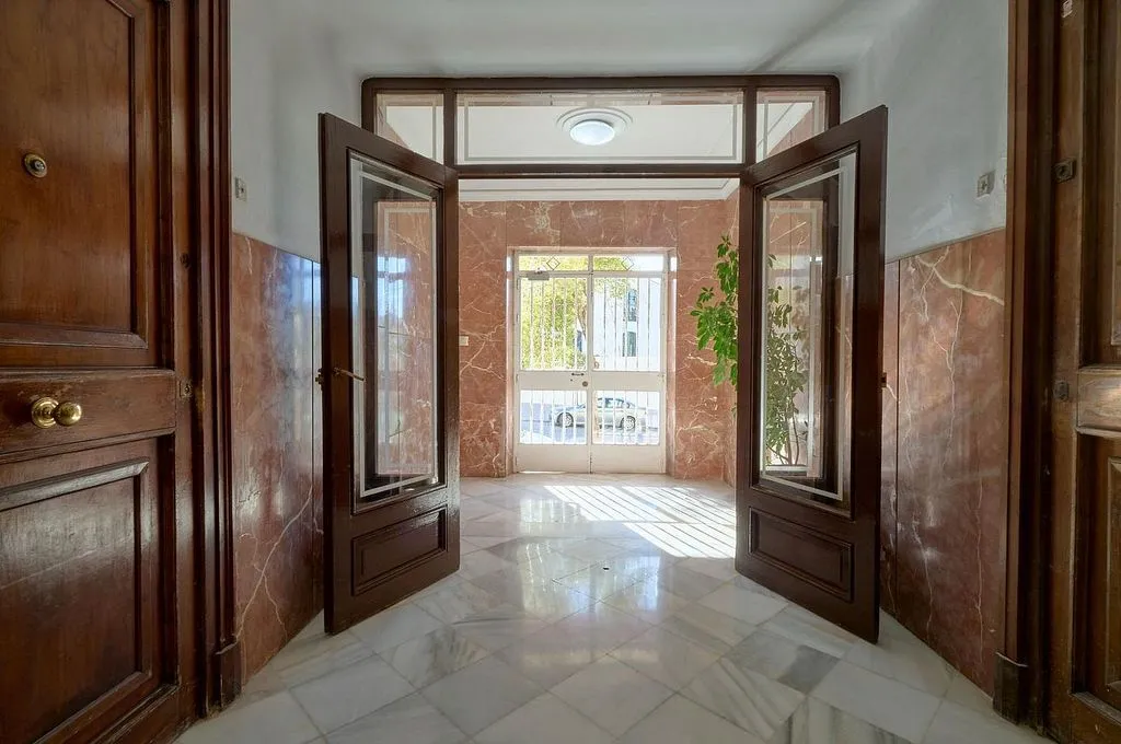 Esik - Apartment with Terrace in Pio XII, Jerez