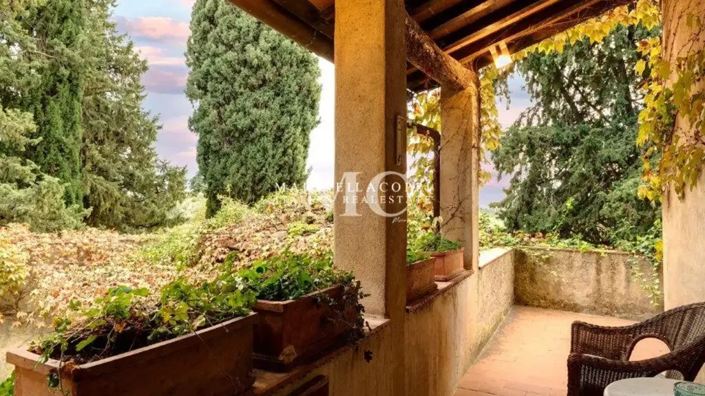 Terrass - Chianti Villa with Vineyard and Pool in San Casciano